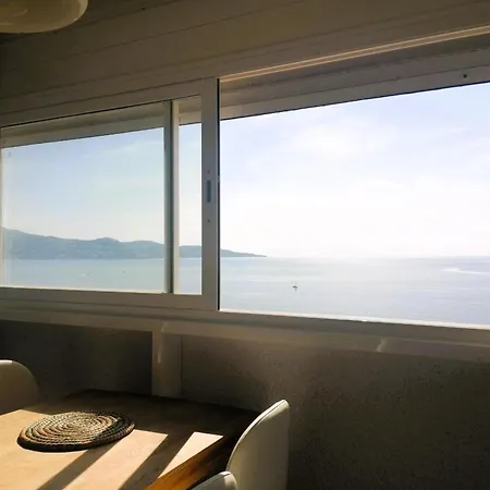 Apartment 1040 Miami 18-1, Estudio En Frente Del Mar Con Vistas A La Bahia De Roses. A Un Paso De Todo. - Es-258-152